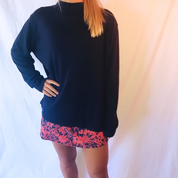 Pullover - Picture 2 of 3